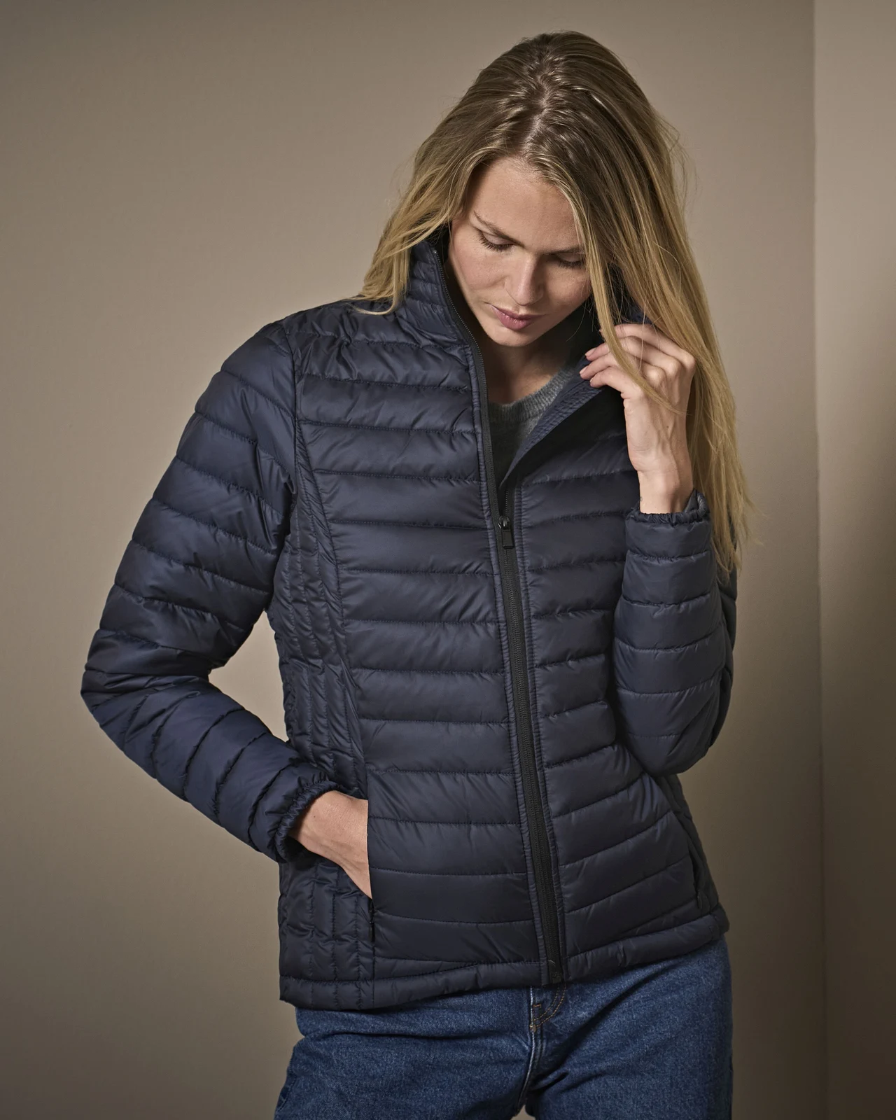 tee-jays-9631-womens-zepelin-jacket-deepnavy-model-0 Tee Jays Woman's Zepelin Jacket