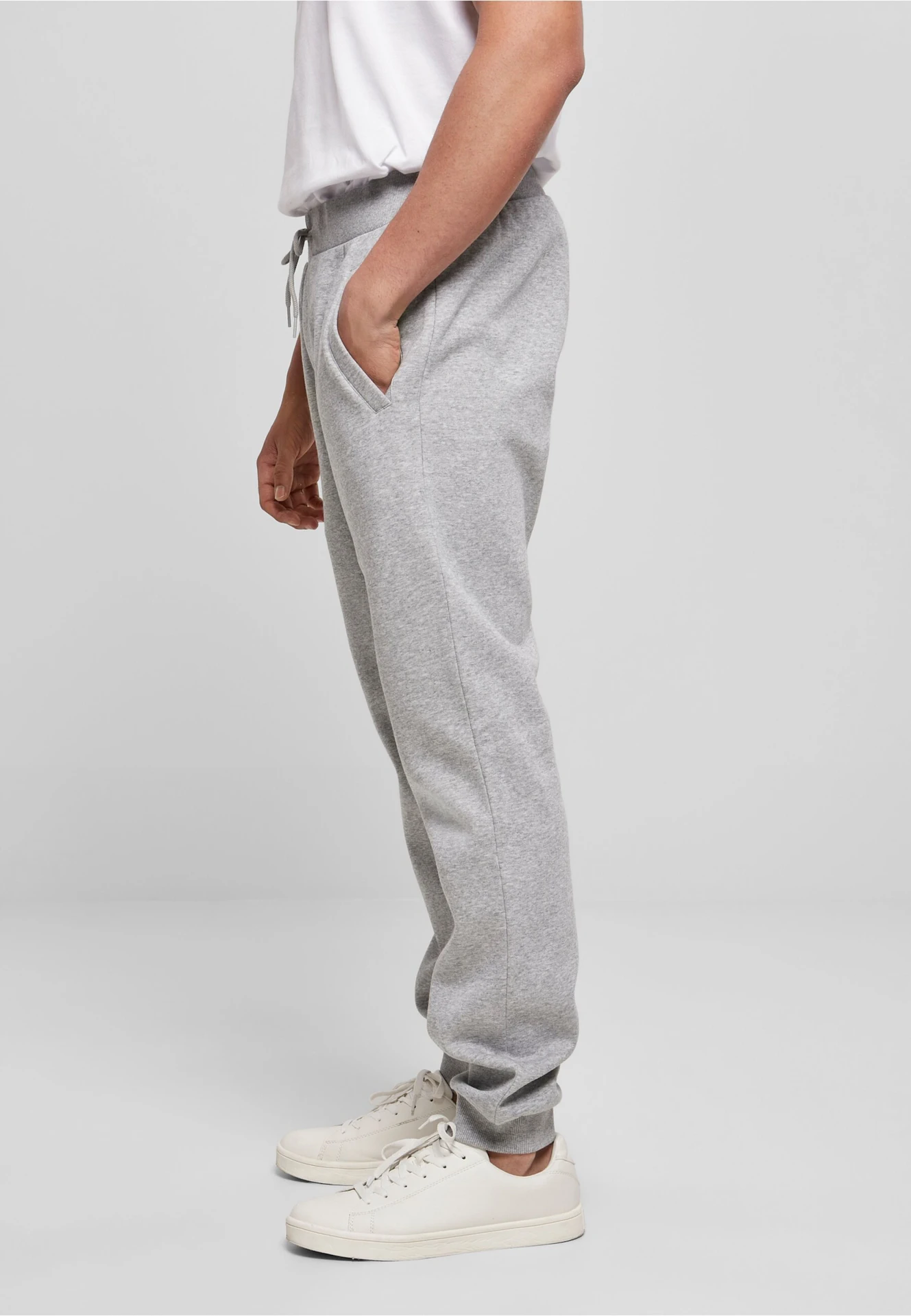 BYB-BY174-organic-basic-sweatpants-heathergrey-model-1 Build Your Brand Organic Basic Sweatpants