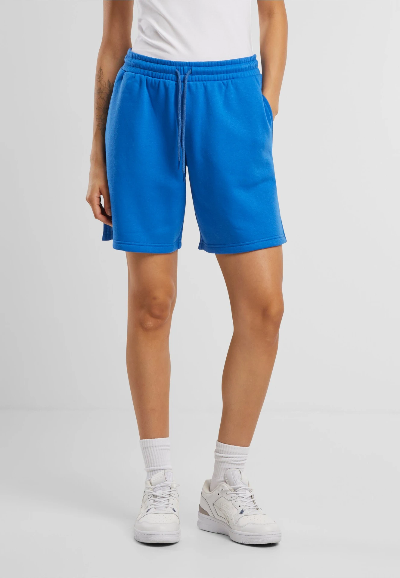 BYB-BB032-ladies-basic-sweatshorts-intenseblue-model-0 Build Your Brand Ladies Basic Sweatshorts