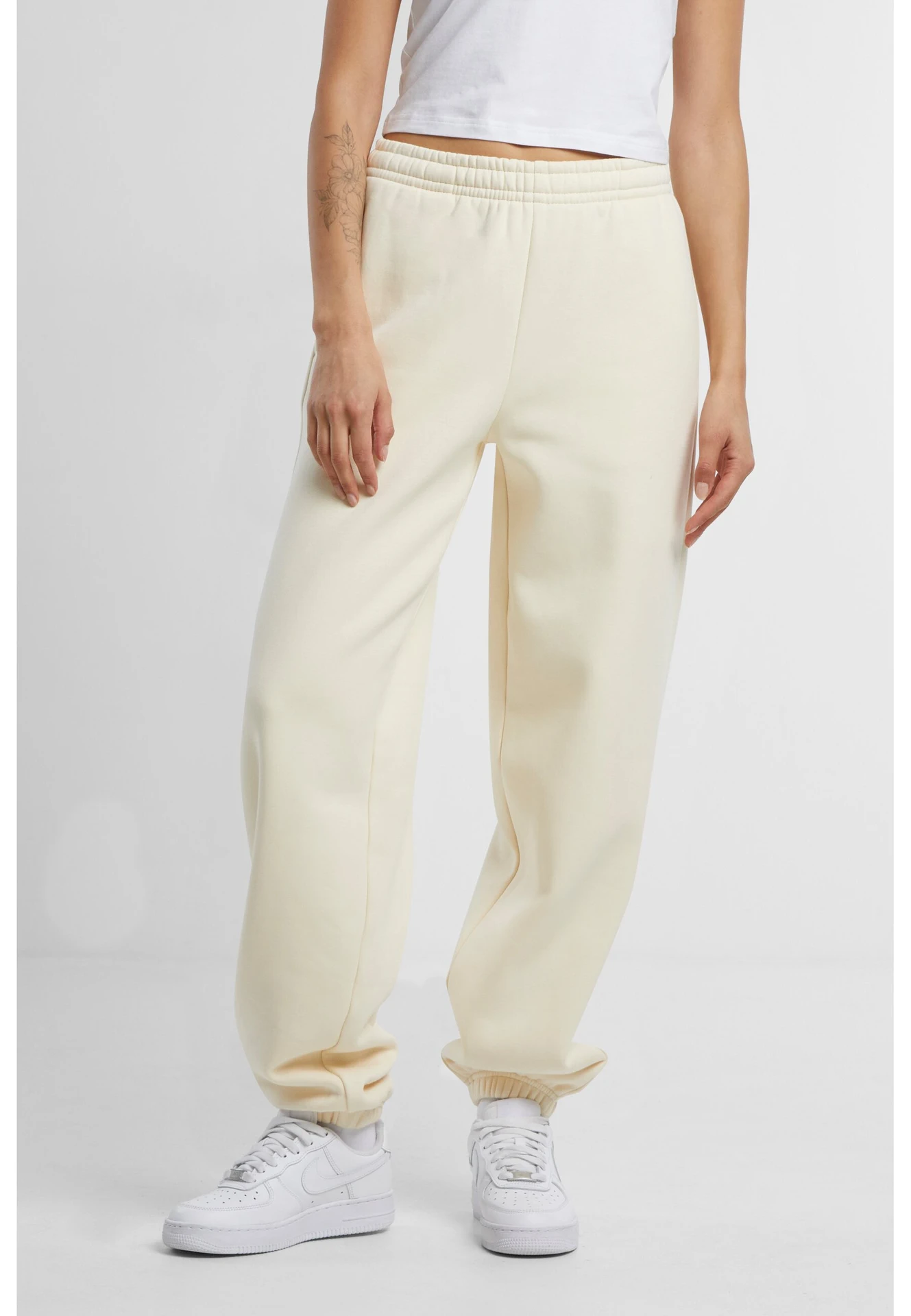 Build Your Brand Ladies Fluffy Sweatpants
