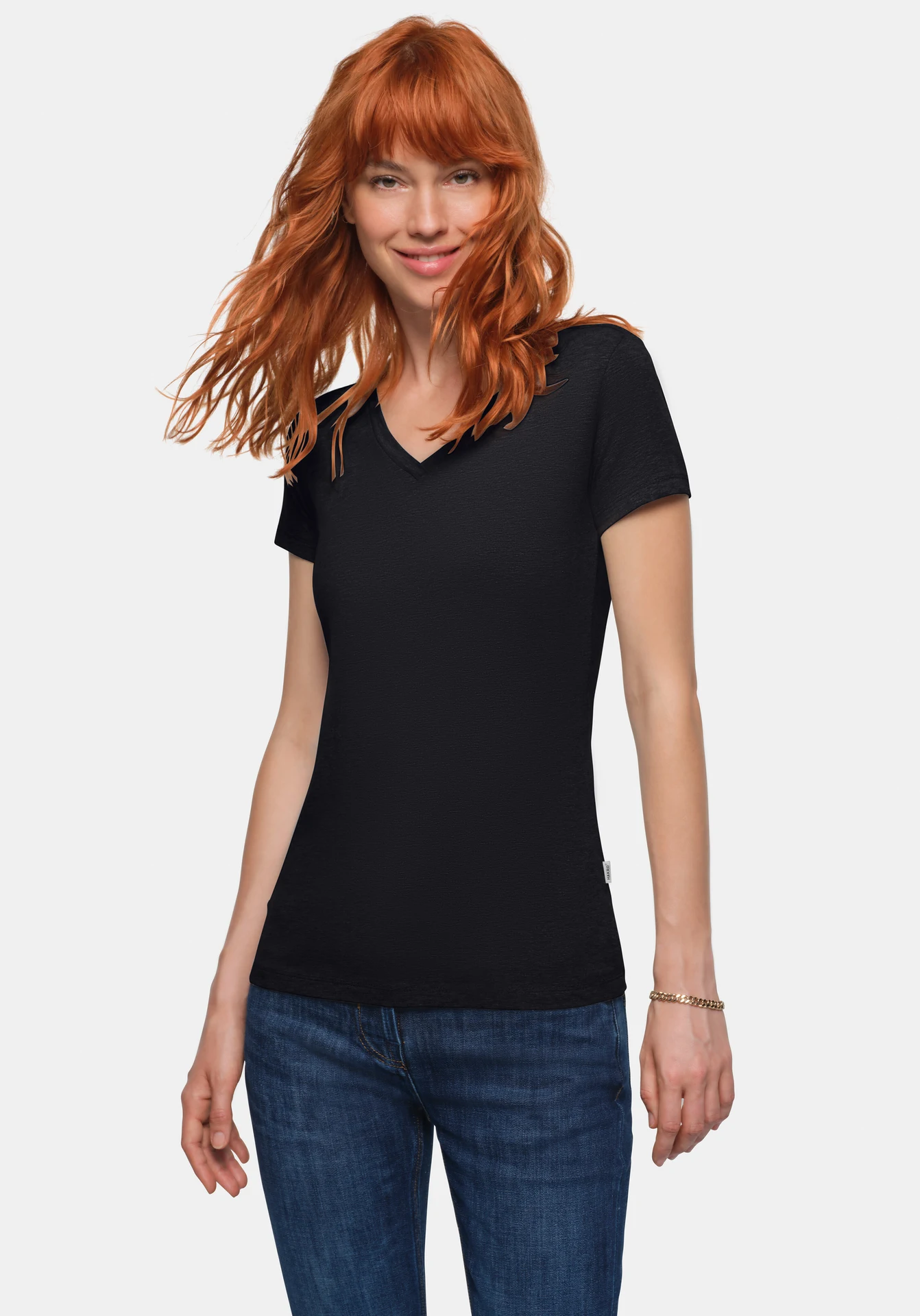 hakro-172-damen-v-shirt-stretch-schwarz-model-0 HAKRO Damen-V-Shirt 172 Stretch