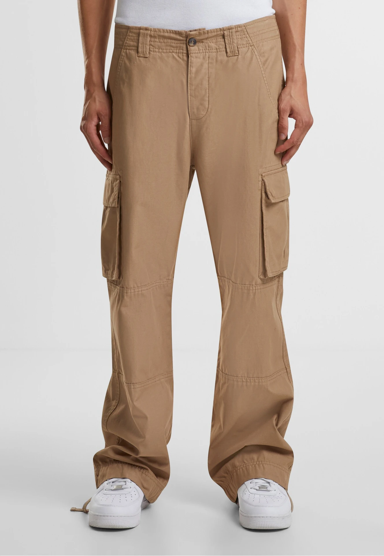BYB-BY274-classic-cargo-pants-beige-model-0 Build Your Brand Classic Cargo Pants