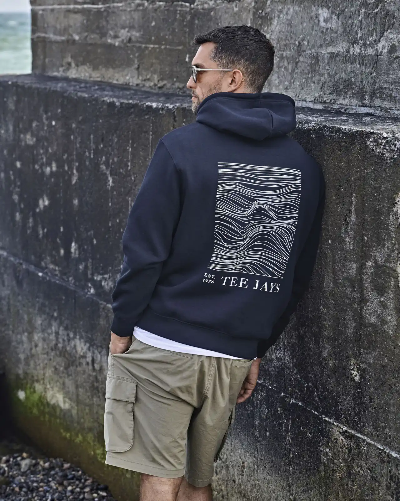 tee-jays-5430-hooded-sweatshirt-navy-model-1 Tee Jays Hooded Sweatshirt
