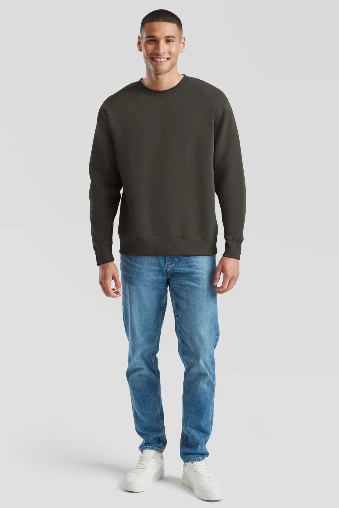 fruit-of-the-loom-62-154-0-premium-set-in-sweatshirt-charcoal-model-3 F.O.L. Premium Set-In Sweat