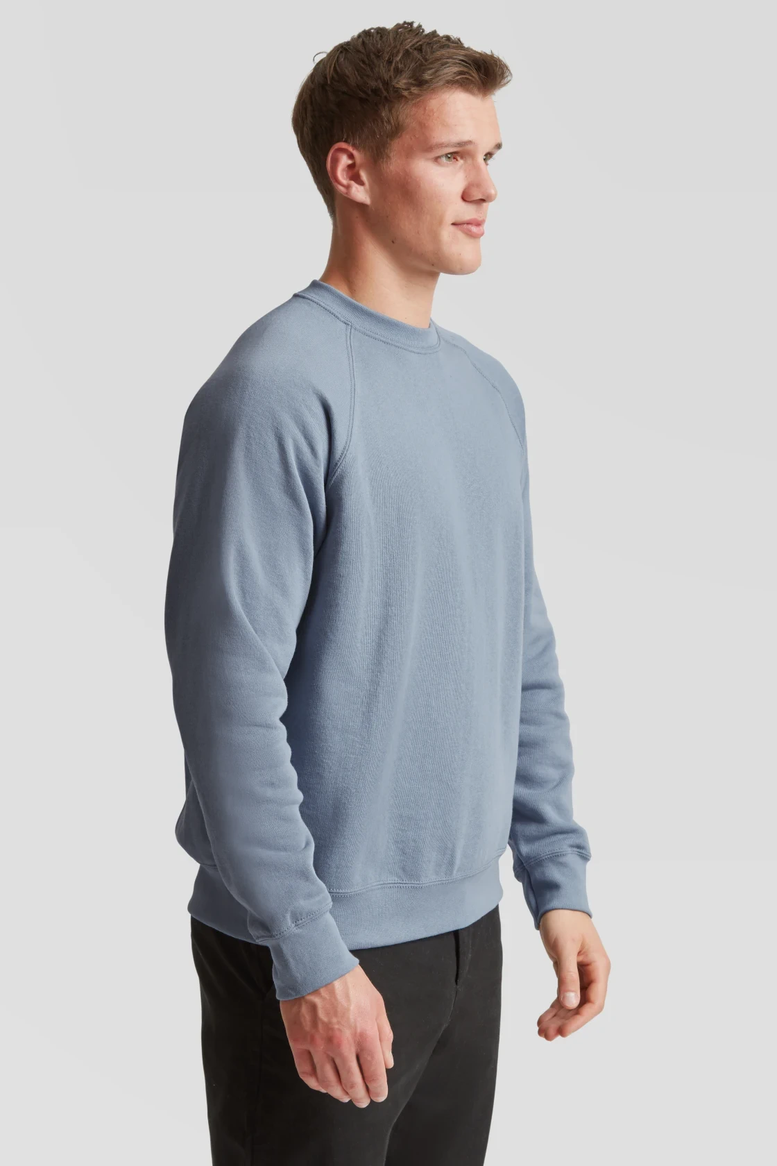 fruit-of-the-loom-62-216-0-classic-raglan-sweatshirt-mineralblue-model-1 F.O.L. Raglan Sweat