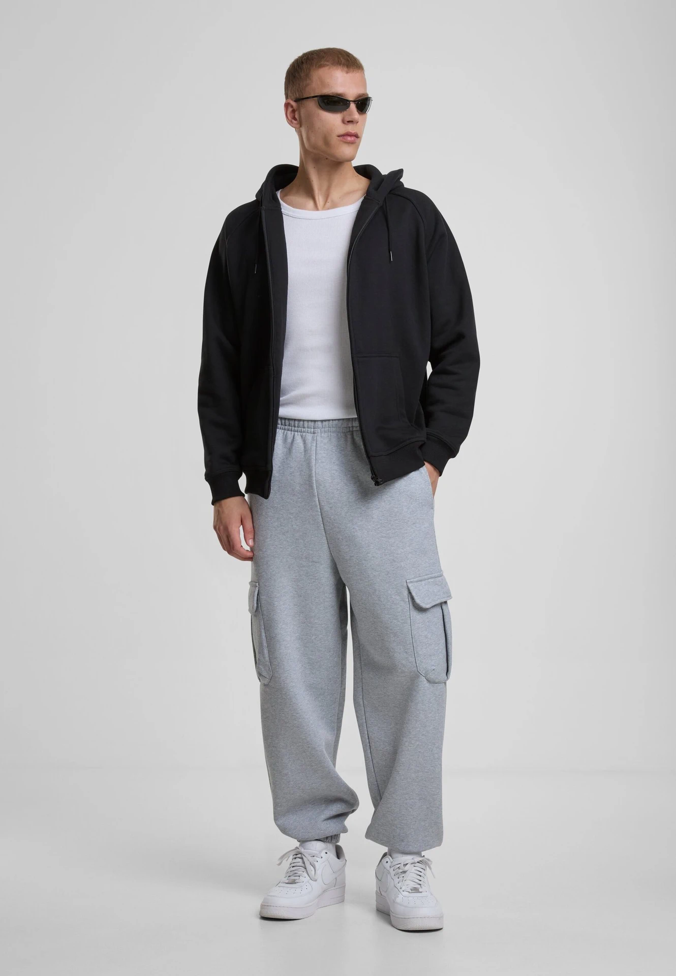 Build Your Brand 90s Cargo Sweatpants