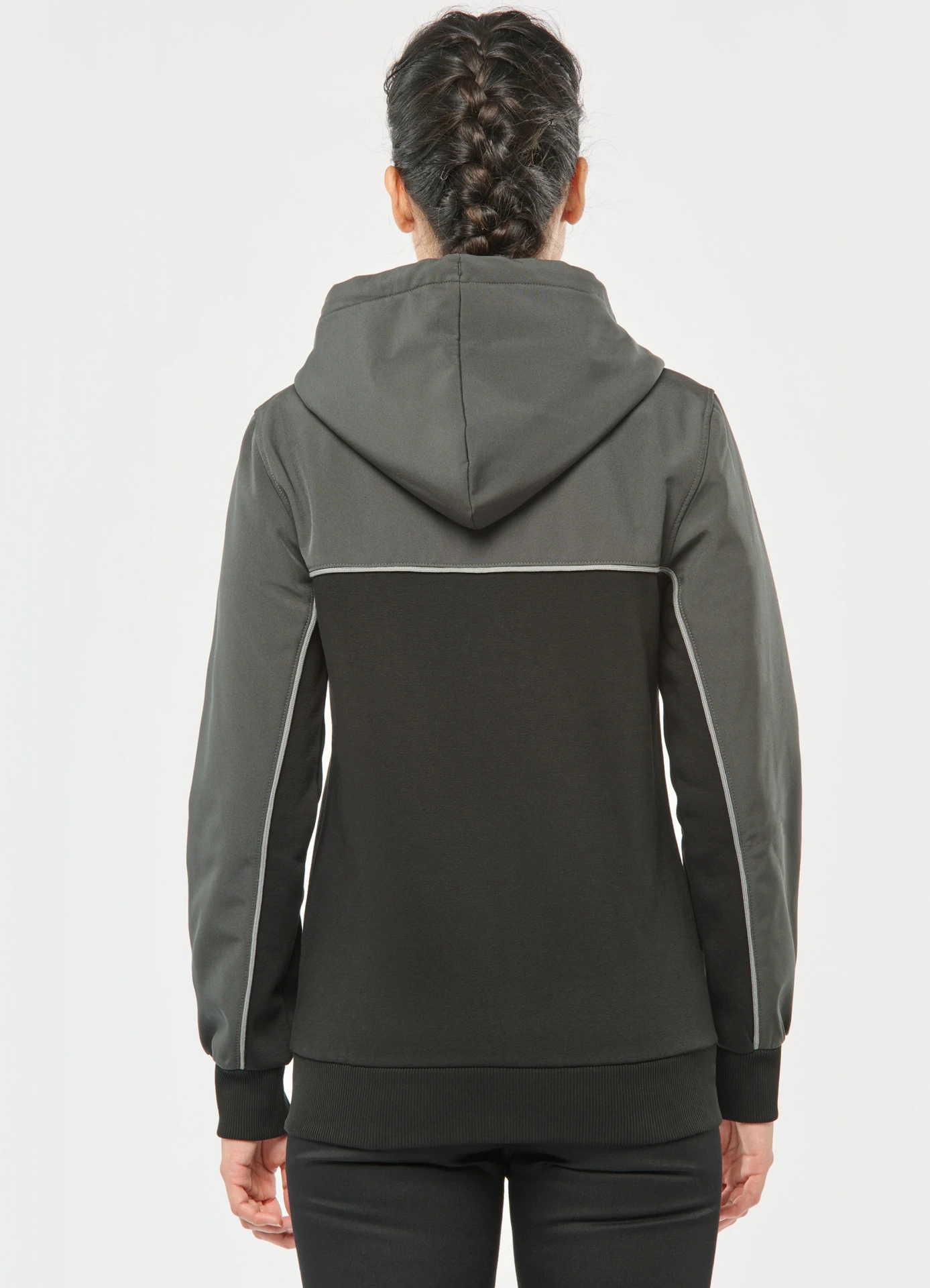 kariban-WK450-workwear-3-lagen-softshell-jacke-black-darkgrey-model-2 Kariban Unisex Workwear 3-Lagen Softshell Jacke