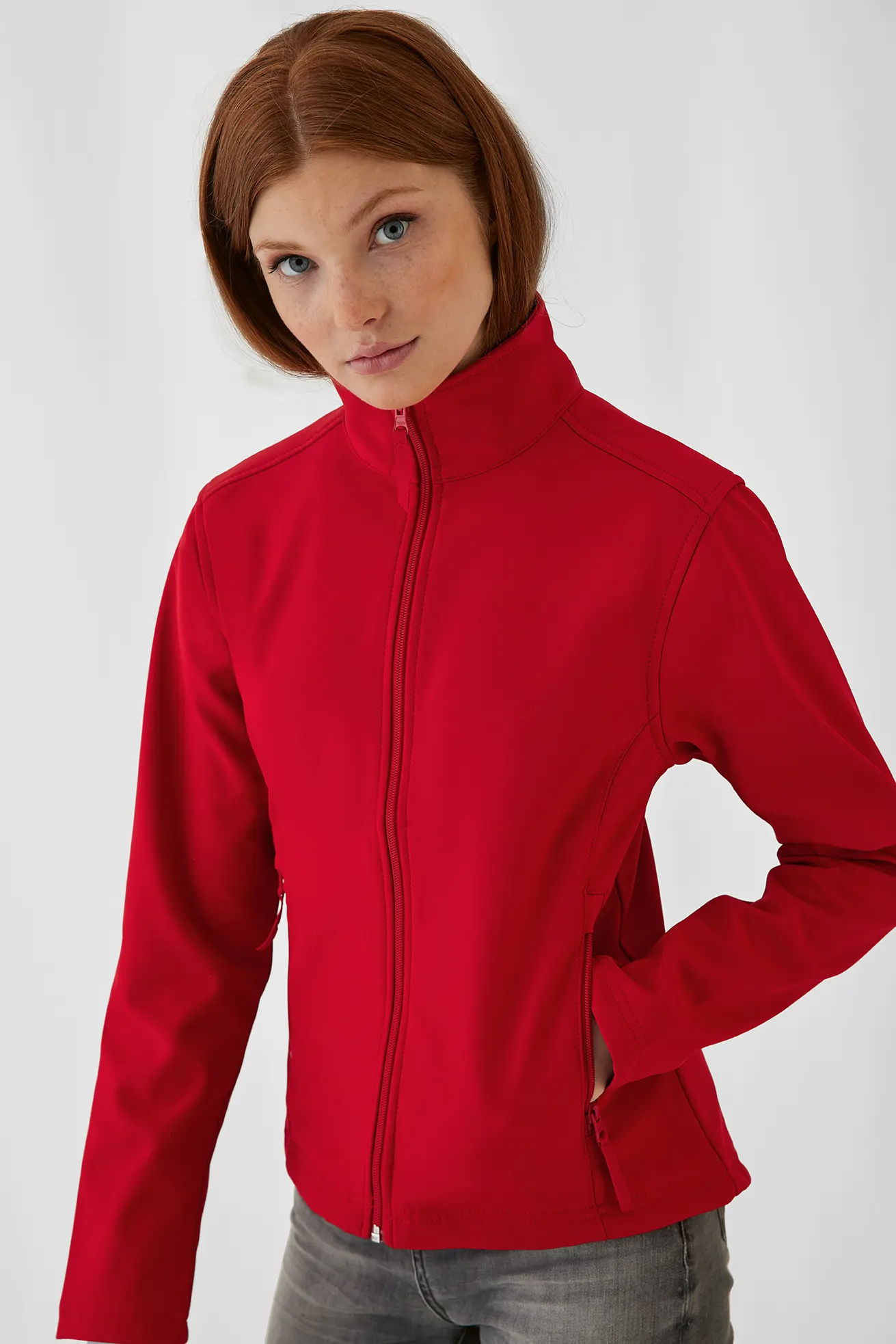 BC-JWI63-Softshelljacke-women-red-model-2 B&C ID.701 Softshell Women