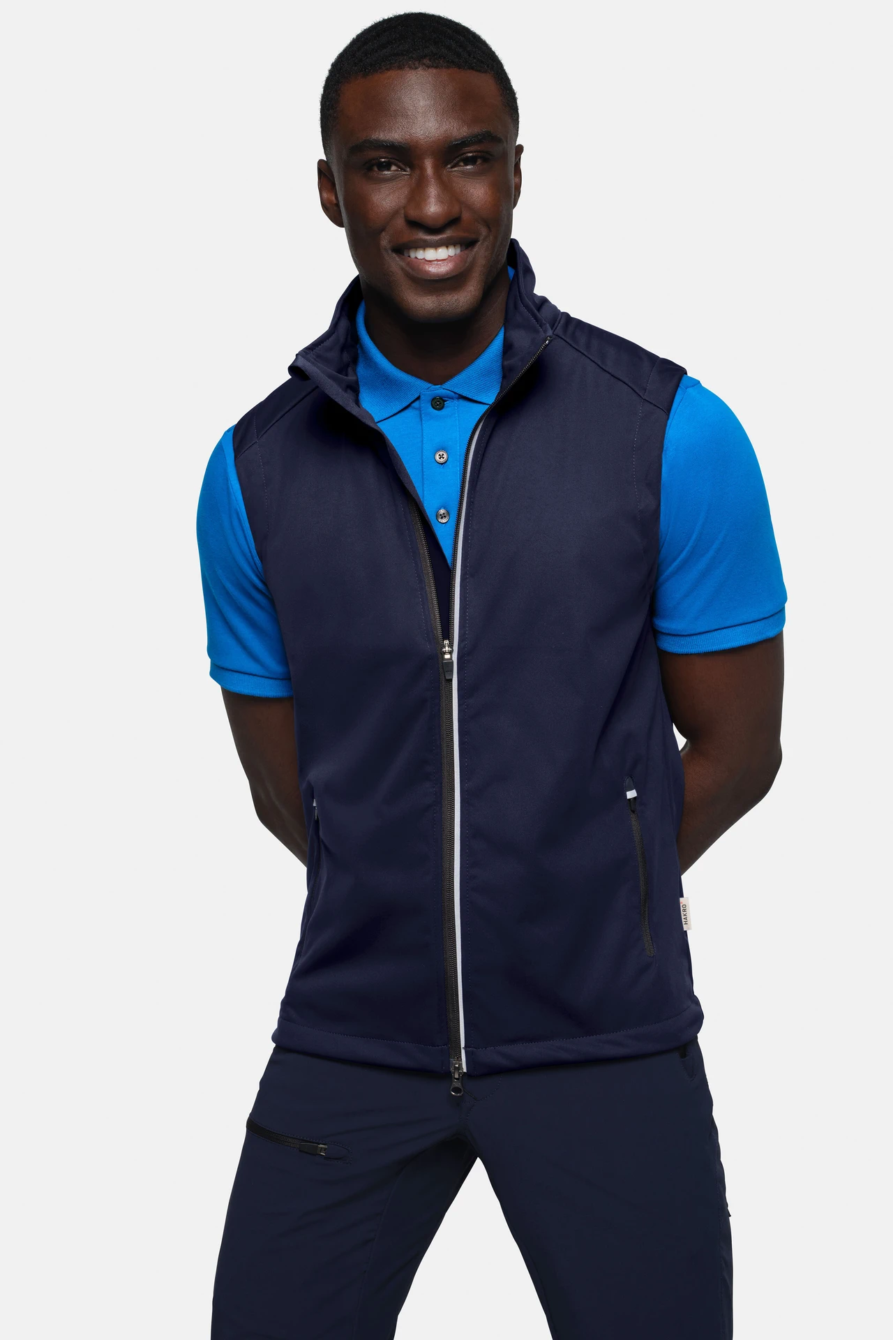 hakro-854-light-softshellweste-tinte-model-0 HAKRO Light-Softshell-Weste 854 Edmonton