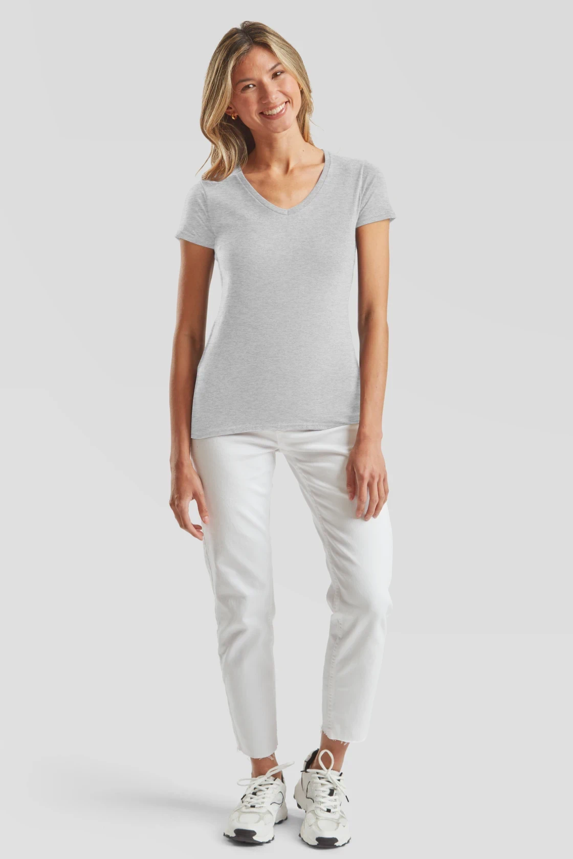 fruit-of-the-loom-61-444-0-ladies-iconic-150-v-neck-t-shirt-heathergrey-model-3 F.O.L. Ladies Iconic 150 V Neck T