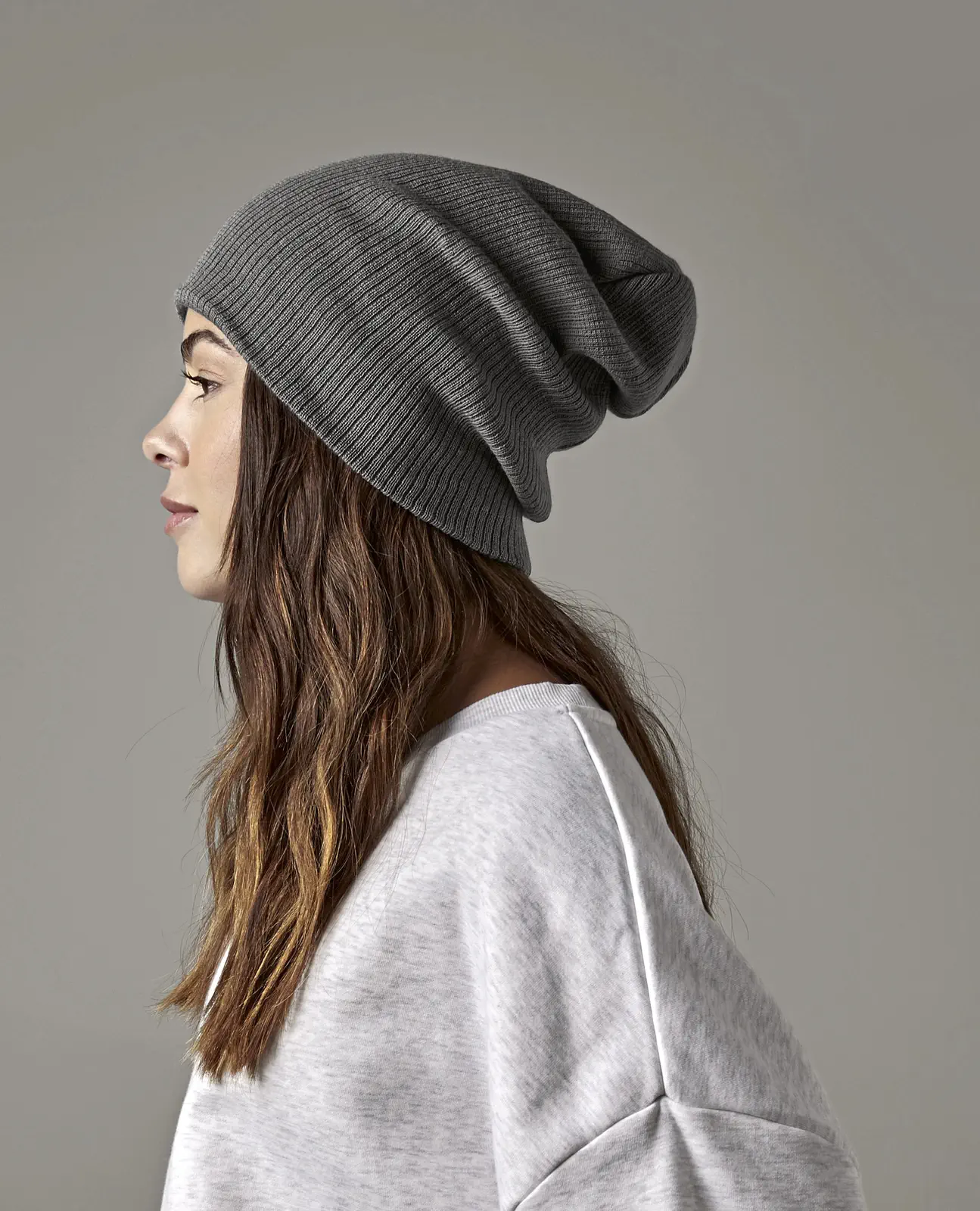 beechfield-b461-slouch-beanie-model-0 Beechfield Slouch Beanie