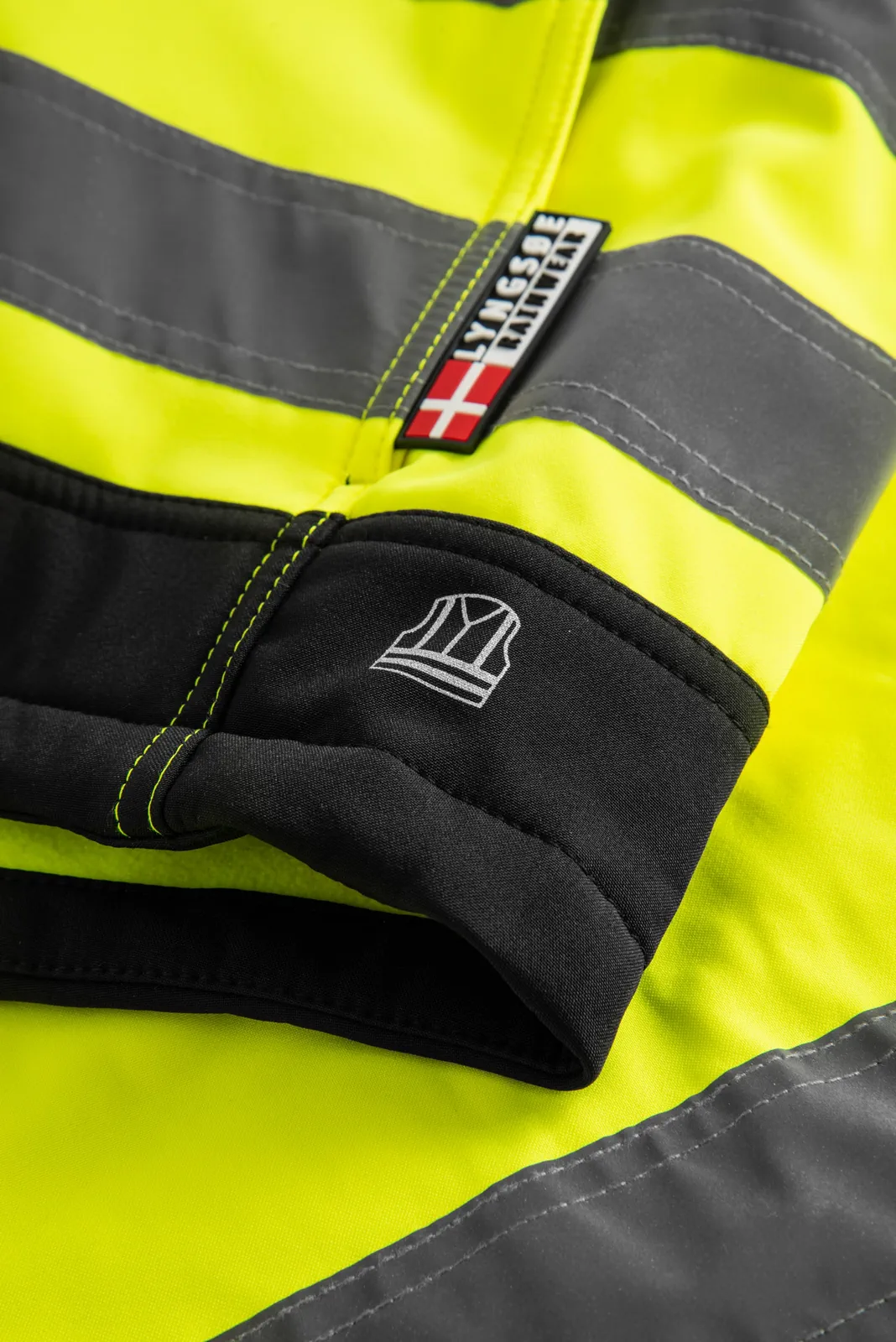 lyngsoe-99990-atmungsaktive-hi-vis-softshell-jacke-leuchtgelb-schwarz-detail-7 Lyngsøe 99990 Atmungsaktive Hi-Vis Softshell Jacke