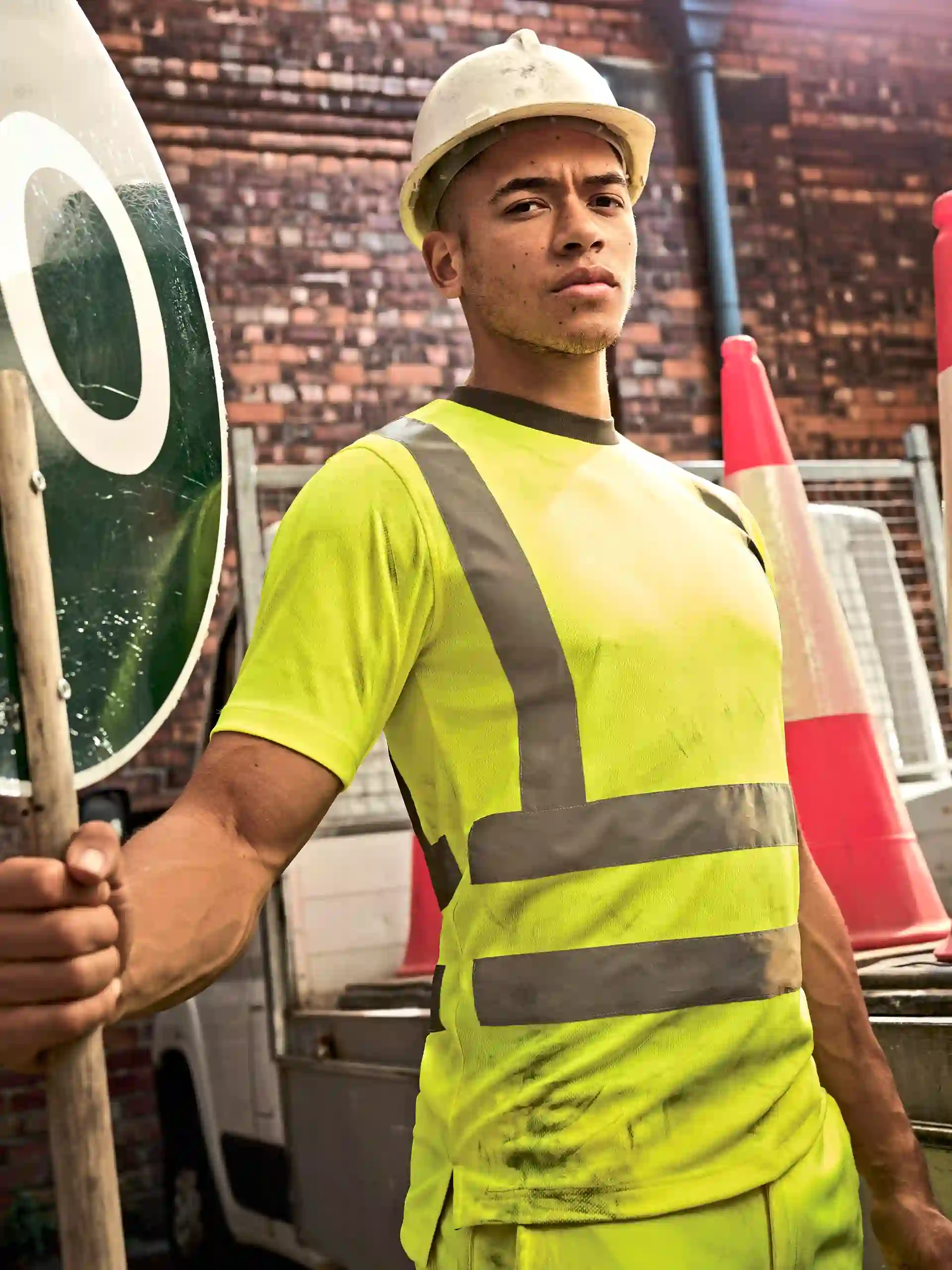 regatta-trs270pro-contract-hi-vis-tshirt-signalyellow-model-1 Regatta Pro Contract Hi-Vis T-Shirt