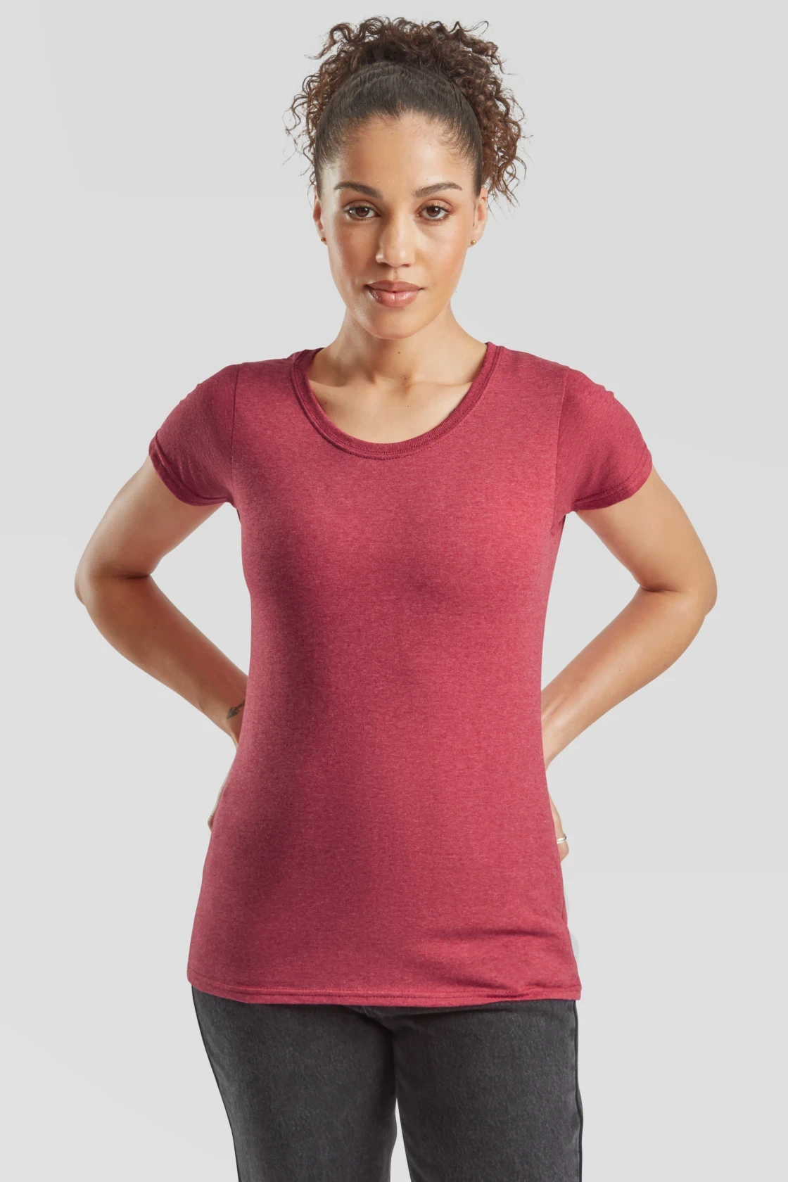 fruit-of-the-loom-61-372-0-ladies-valueweight-t-shirt-heatherred-model-0 F.O.L. Lady-Fit Valueweight T