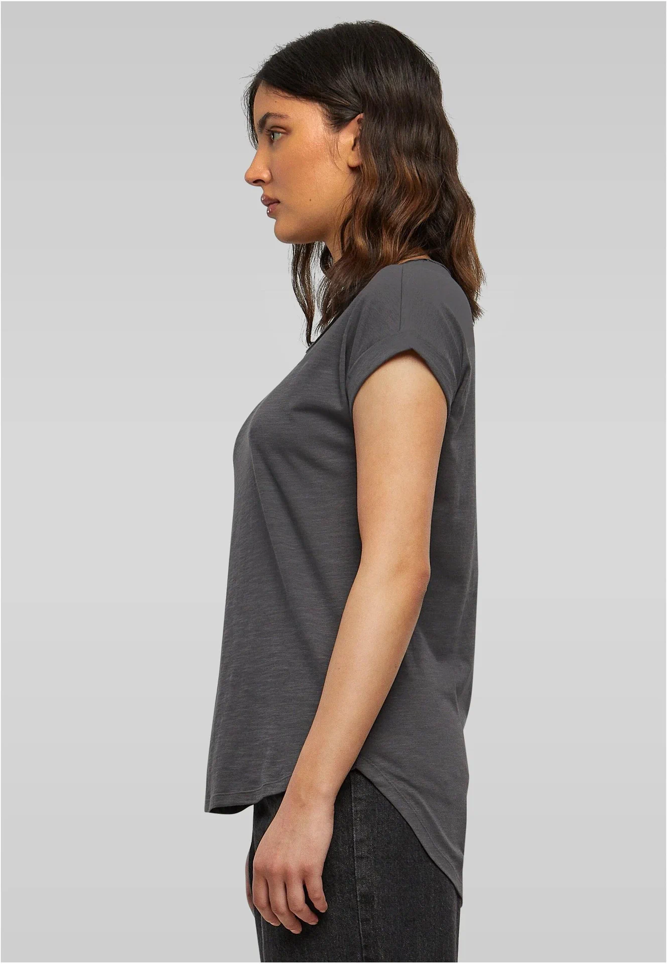 BYB-BY036-ladies-long-slub-t-shirt-darkshadow-model-1 Build Your Brand Ladies Long Slub Tee