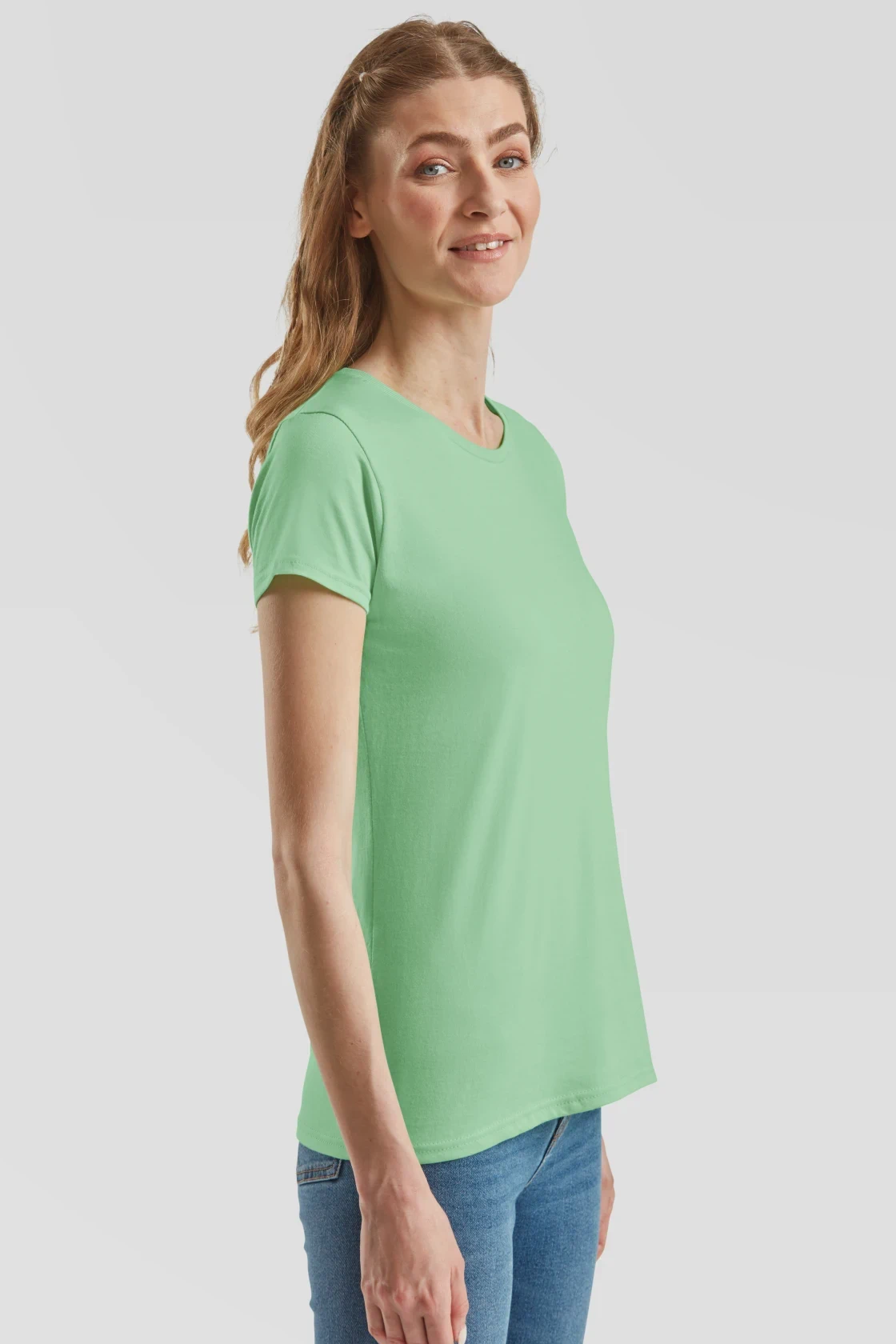 fruit-of-the-loom-61-432-0-ladies-iconic-150-t-shirt-neomint-model-1 F.O.L. Ladies Iconic T