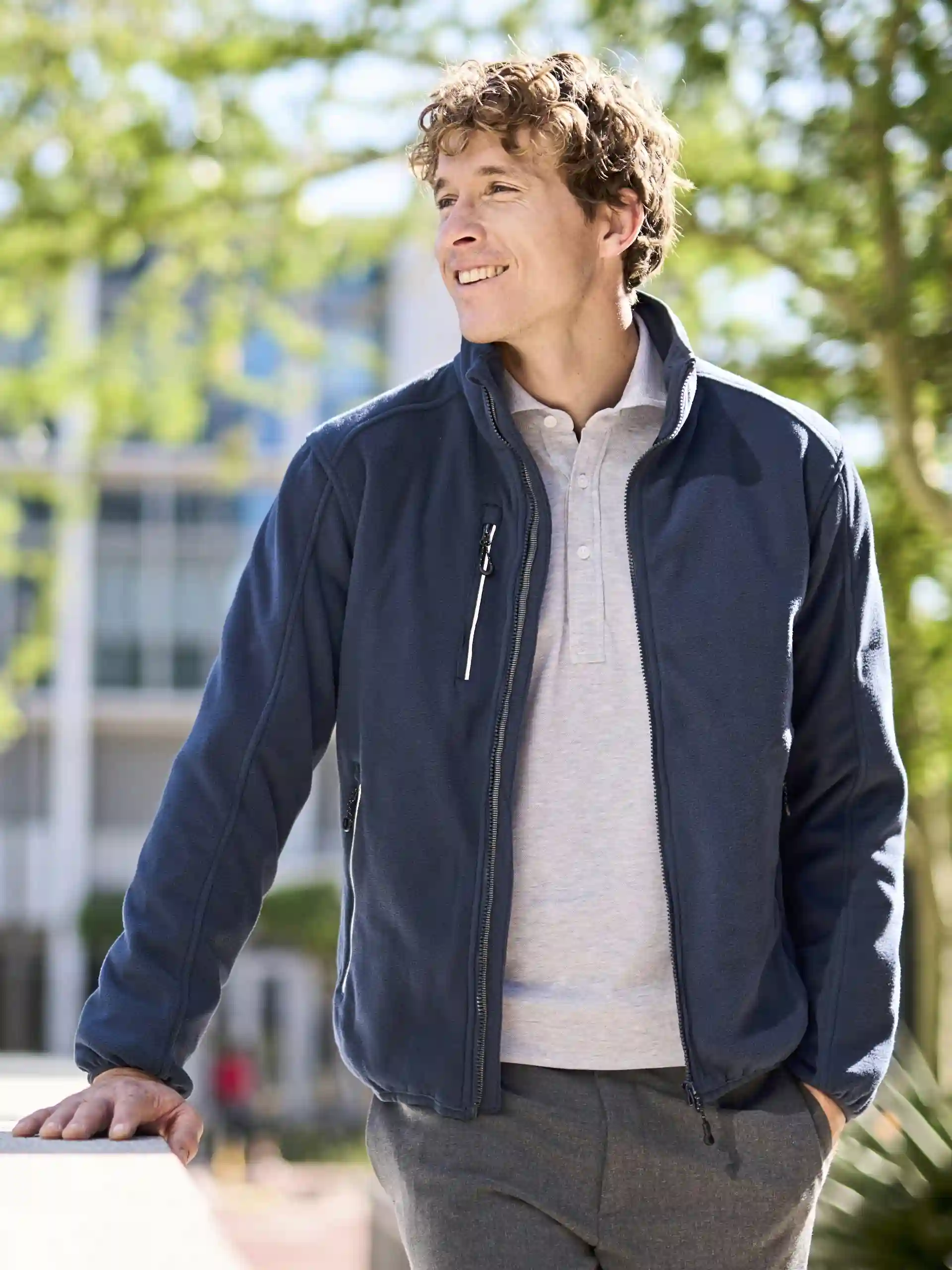regatta-tra624-omicron-III-waterproof-breathable-fleece-jacket-navy-model-1 Regatta Omicron III Waterproof Breathable Fleece Jacket