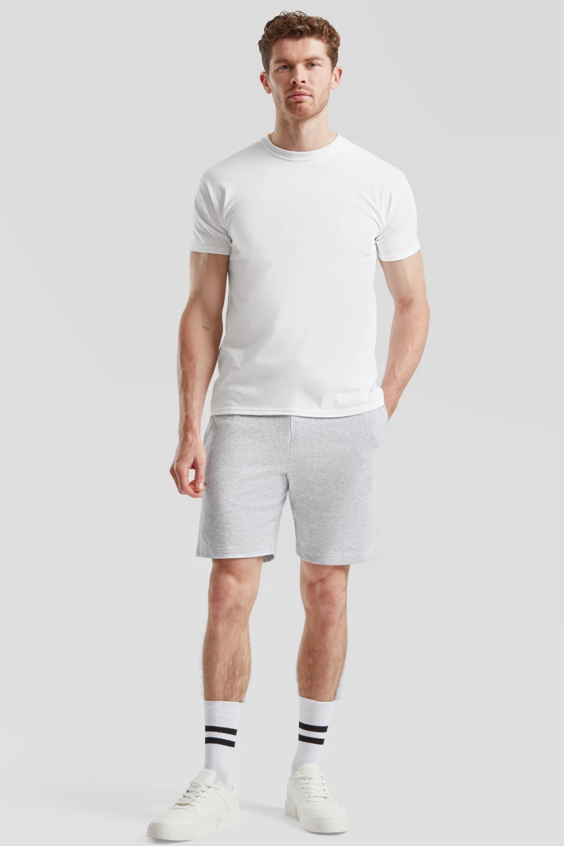 fruit-of-the-loom-64-036-0-lightweight-shorts-heathergrey-model-3 F.O.L. Lightweight Shorts