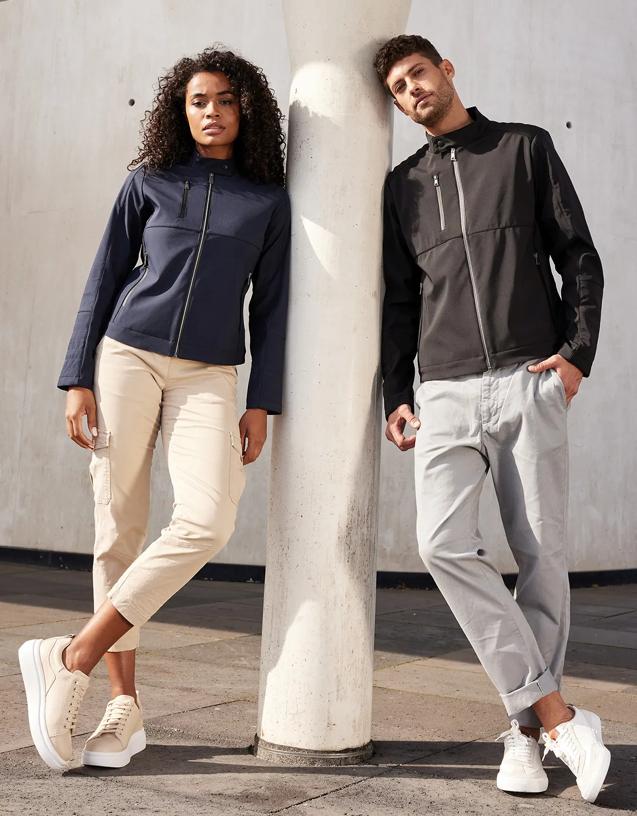 jn1316-mens-softshell-jacket-model-1 James & Nicholson Men´s Softshell Jacket (1316)