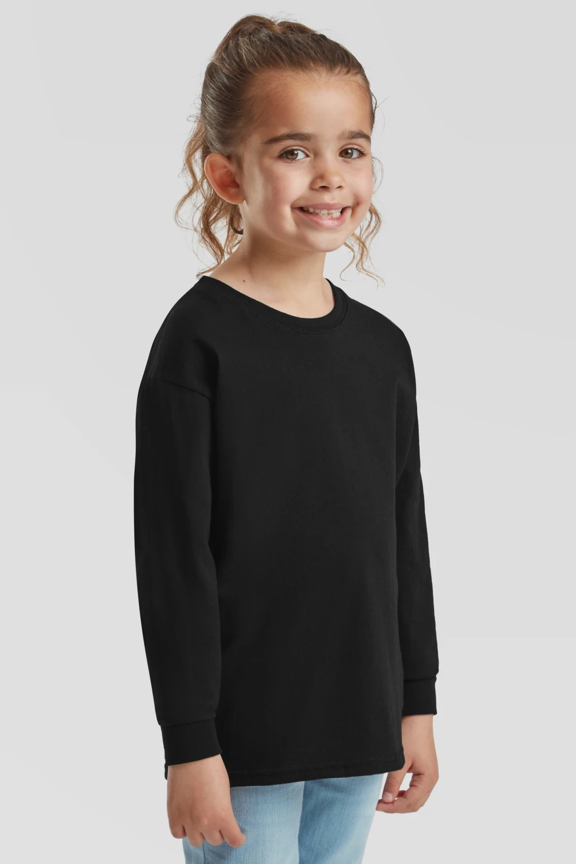 fruit-of-the-loom-61-007-0-kids-valueweight-long-sleeve-t-shirt-black-model-1 F.O.L. Long Sleeve Valueweight T Kids