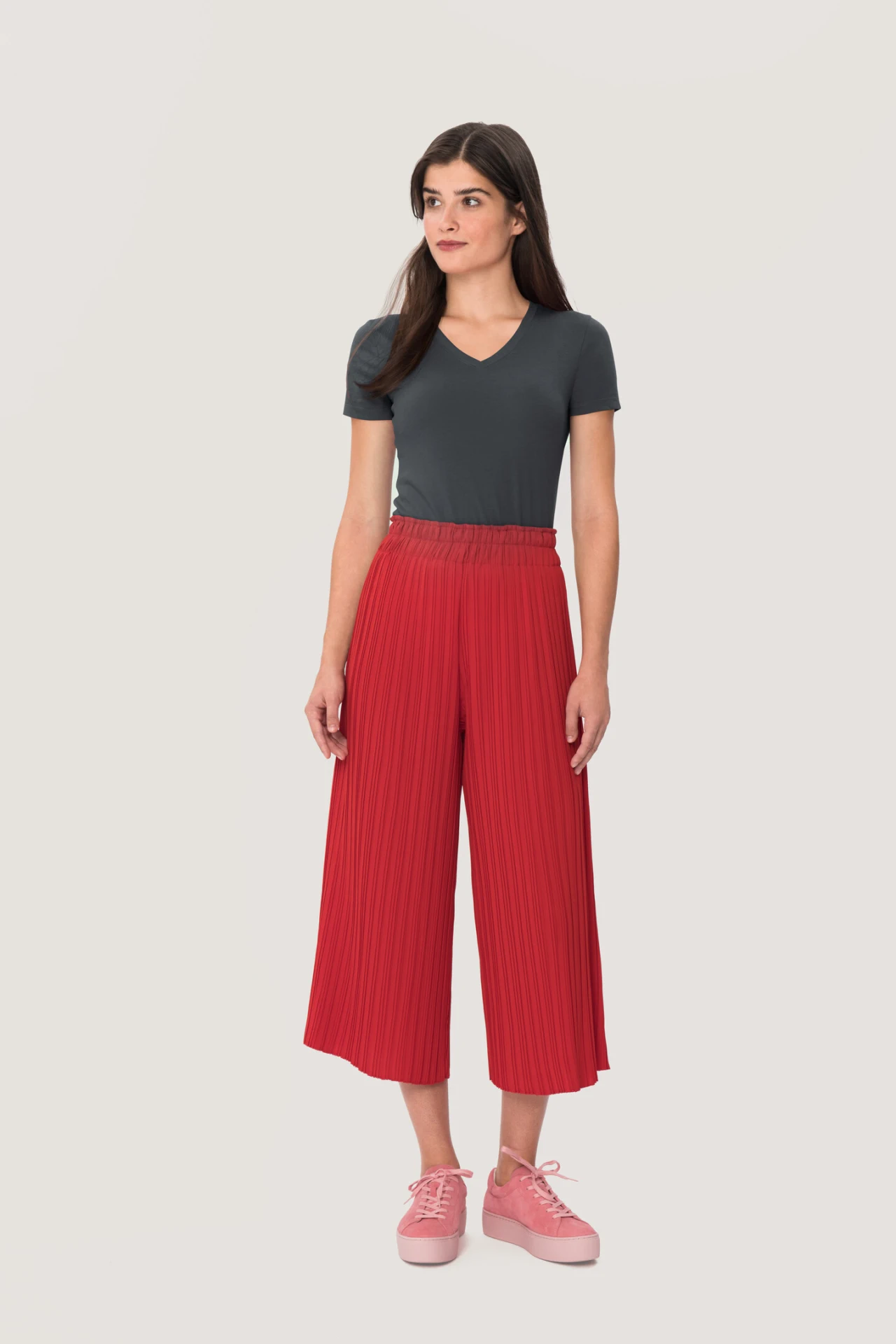 HAKRO Women-V-Shirt 126 Classic
