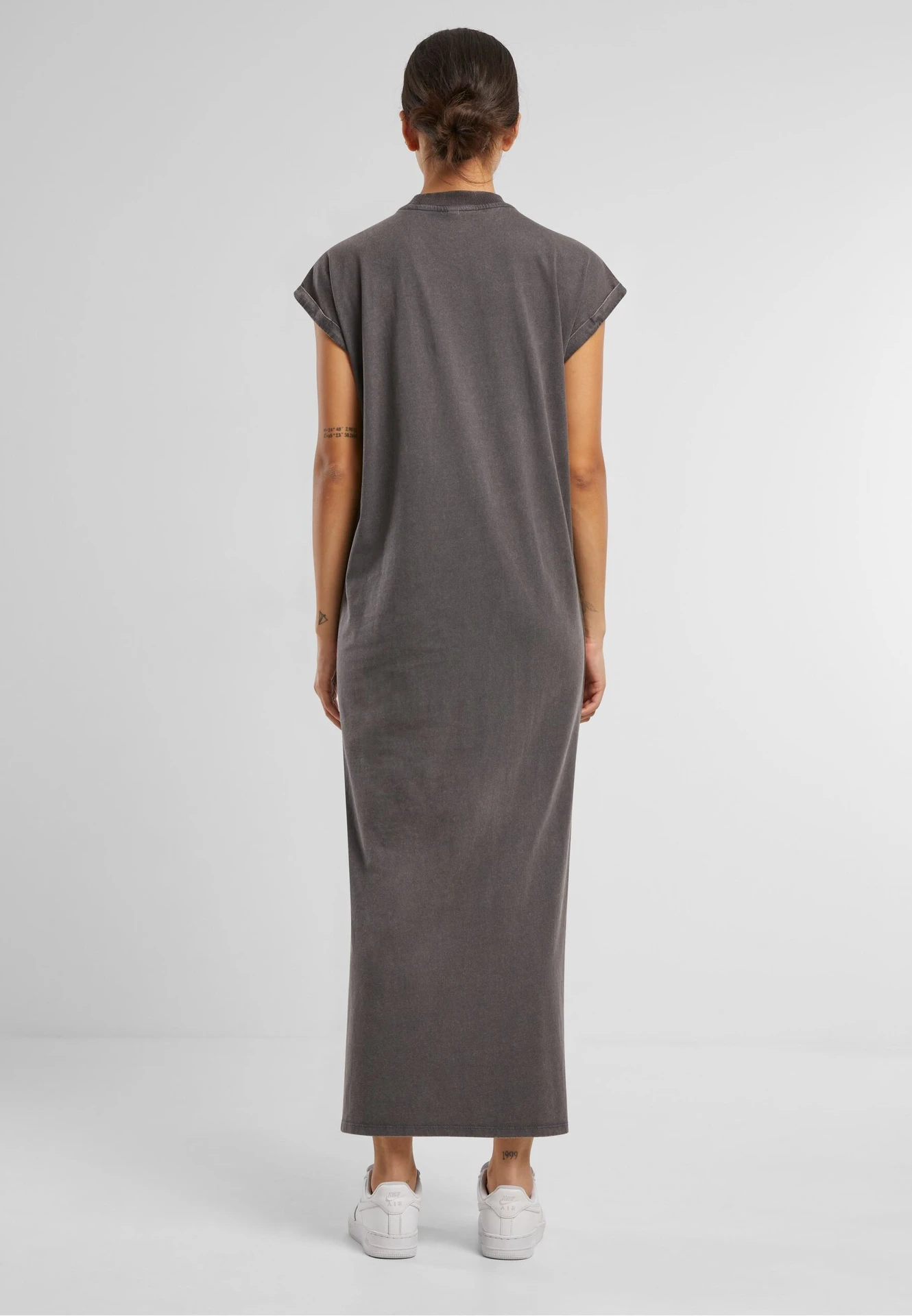 BYB-BY303-ladies-vintage-long-dress-magnet-model-2 Build Your Brand Ladies Vintage Long Dress