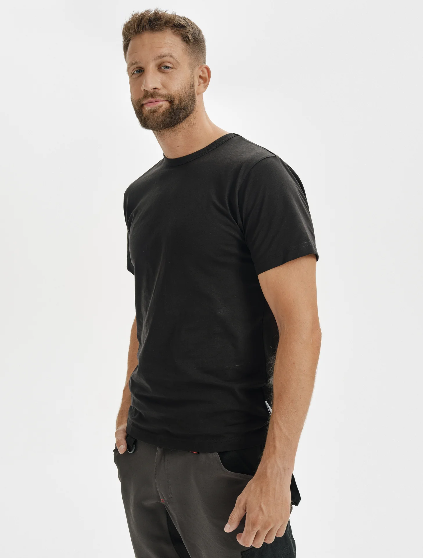 rimeck-r01-t-shirt-resist-ebonygrau-model-0 RIMECK T-Shirt Resist R01