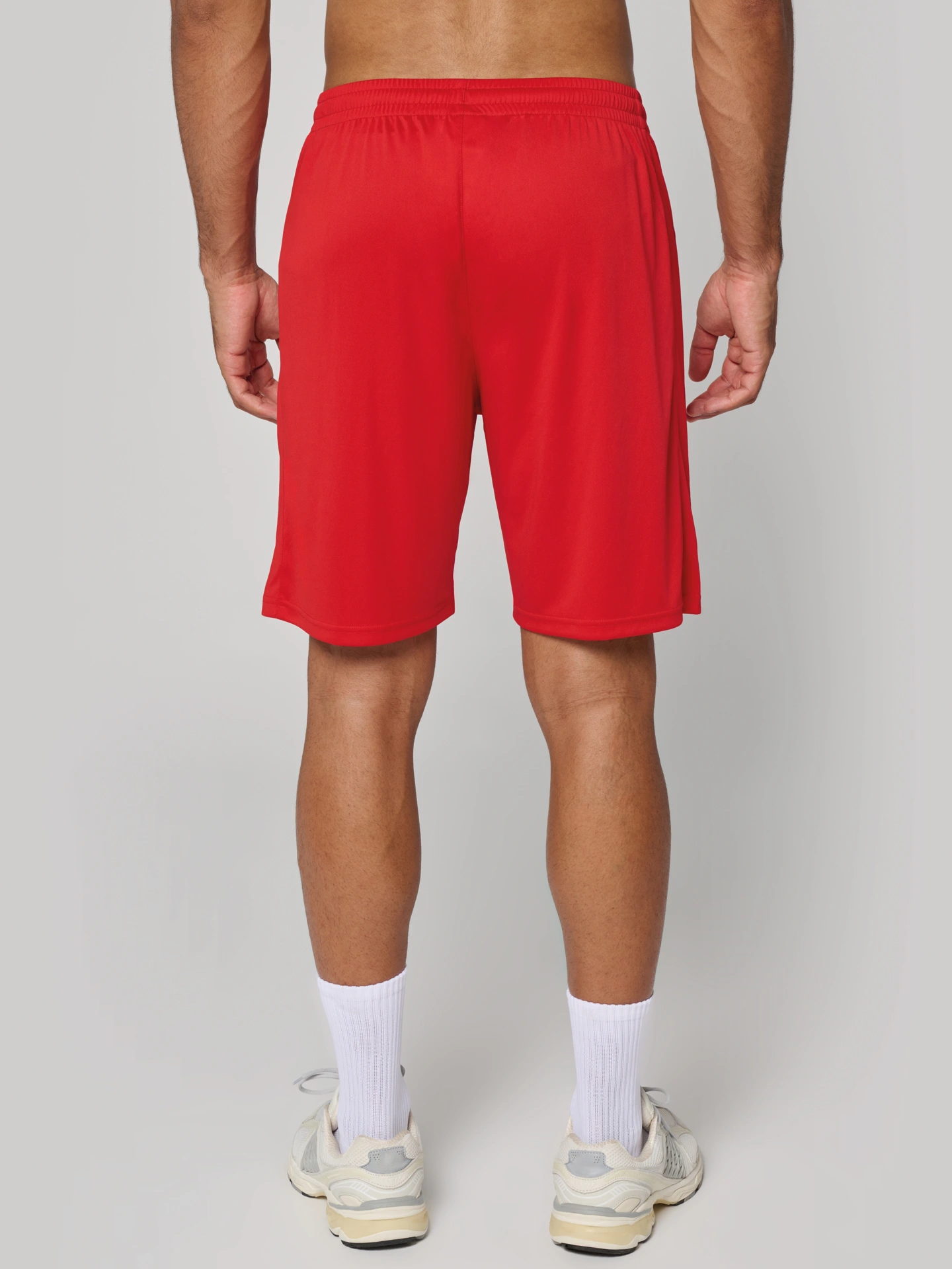 kariban-PA1045-herren-sport-shorts-model-2 Kariban Herren Sport Shorts